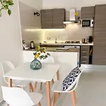 Apartamento La Meridiana Iun P2300 *